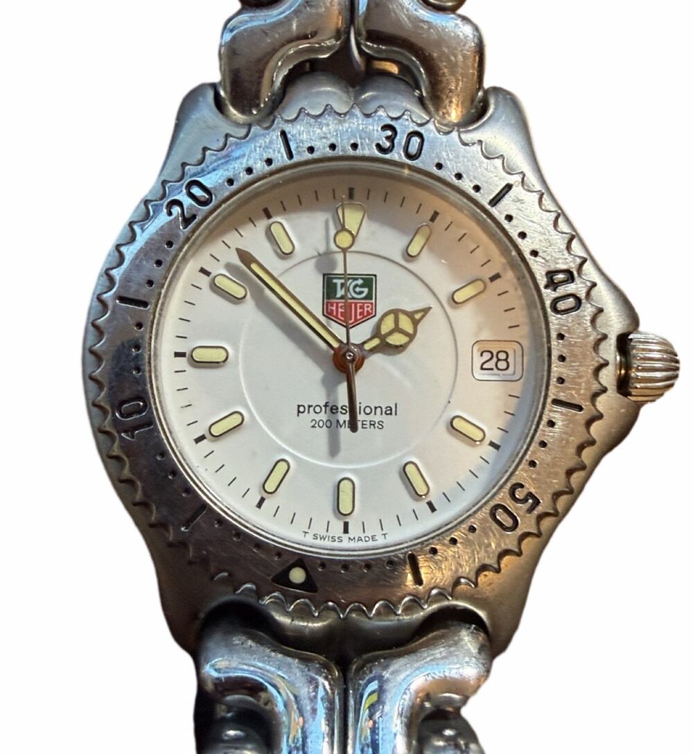 TAG Heuer S/el Professional 200M White Dial Date Quartz Men's Watch